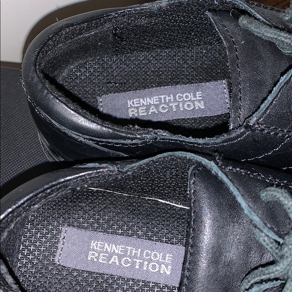 Kenneth Cole dress shoes (size 1) - Picture 2 of 5